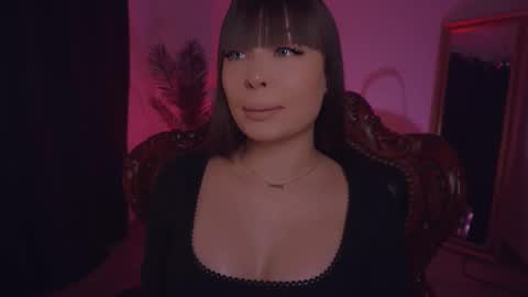 LUXXANDRA online show from February 2025 05:19:02 AM