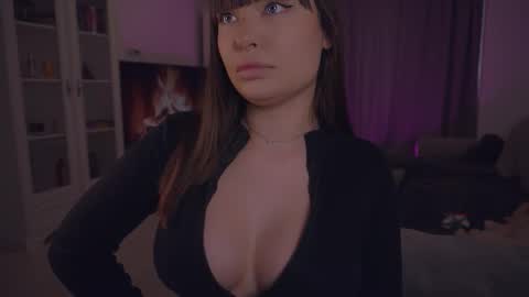 LUXXANDRA online show from March 2026 06:19:02 AM