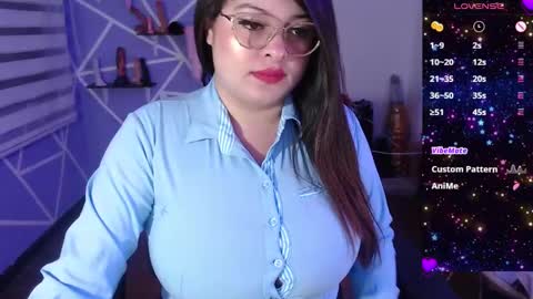 Miia online show from December 2024 03:23:01 PM