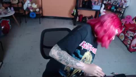 Miss Mia online show from March 2026 12:22:01 PM