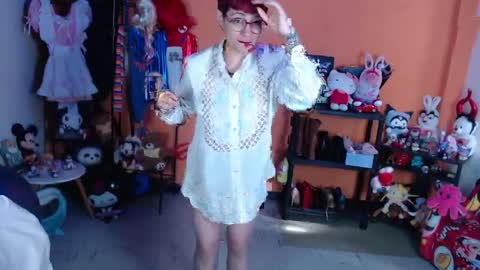 Miss Mia online show from May 2026 02:24:02 PM