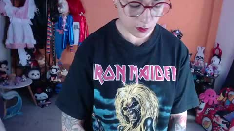 Miss Mia online show from May 2026 02:44:02 PM