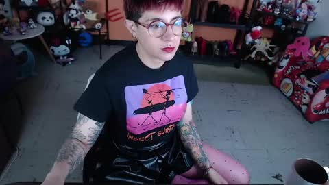 Miss Mia online show from May 2026 01:53:01 PM