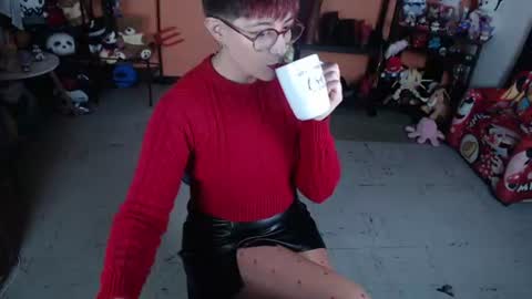 Miss Mia online show from July 2026 02:21:01 PM
