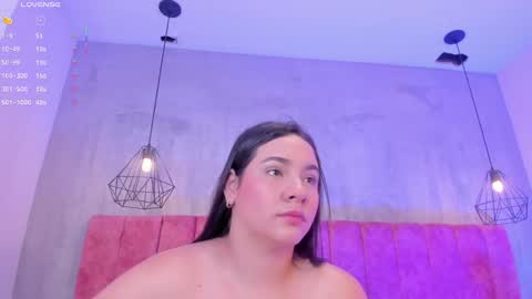 Mia  online show from May 2026 11:49:02 AM