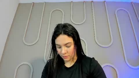 Mia  online show from June 2026 11:47:02 AM