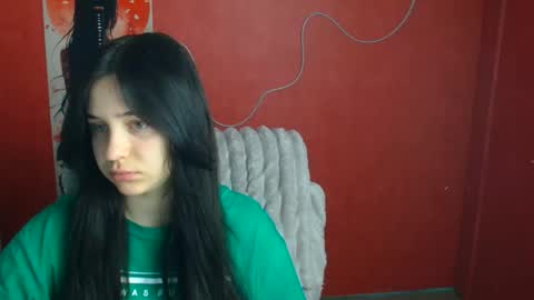 Mia online show from May 2026 11:37:02 AM