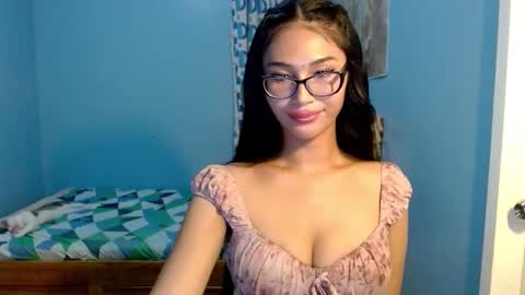 missminervaa online show from May 2026 08:14:01 PM