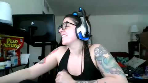 MissMona online show from February 2026 01:43:01 PM