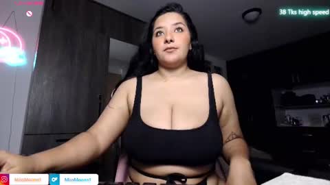 MissMoon online show from June 2026 06:33:01 PM