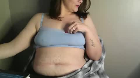 MissNiagara online show from December 2025 06:47:01 PM