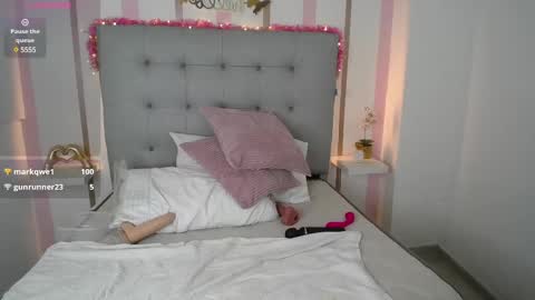 Penelope online show from February 2025 01:53:02 AM