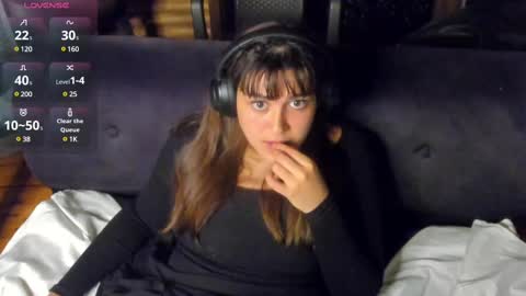 sarah online show from March 2025 04:02:02 AM