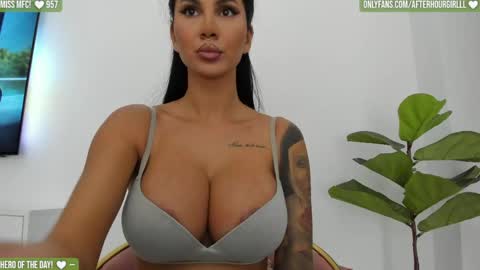 Snapshot of misspinkroom chatting on March 2026 08:13:01 PM Renata online show from March 2026 08:13:01 PM