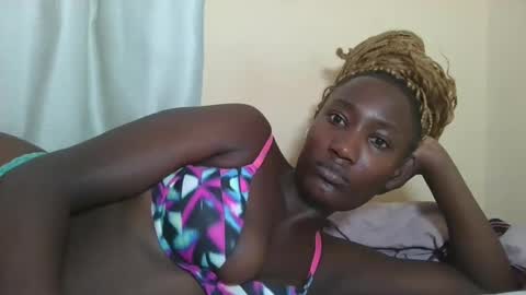 pretty gal online show from March 2025 10:05:02 AM