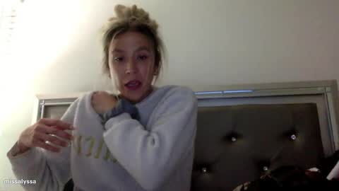Snapshot of misss_alyssaaa chatting on May 2026 04:31:02 AM Alyssa online show from May 2026 04:31:02 AM