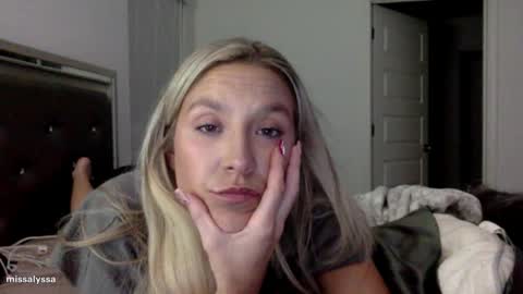 Snapshot of misss_alyssaaa chatting on June 2026 04:30:02 AM Alyssa online show from June 2026 04:30:02 AM