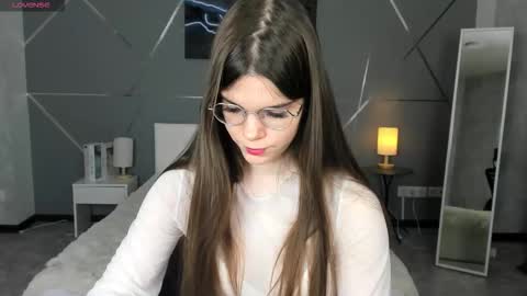 misss_evelyne online show from January 2026 01:22:01 AM