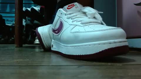 Snapshot of misssam28 chatting on February 2026 01:43:01 PM TELL ME MISS online show from February 2026 01:43:01 PM