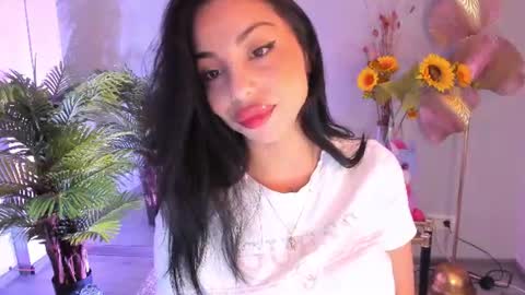 Sienna online show from June 2026 04:39:02 AM