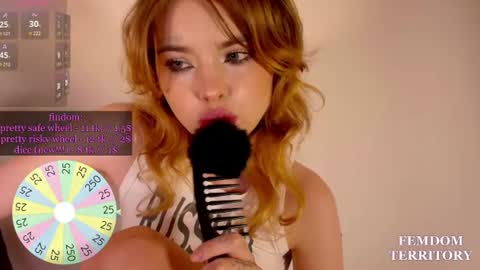Misss Lola Angel online show from June 2026 04:33:01 PM