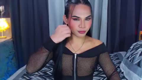 Snapshot of misstrishontop chatting on December 2024 12:44:01 PM misstrishontop online show from December 2024 12:44:01 PM