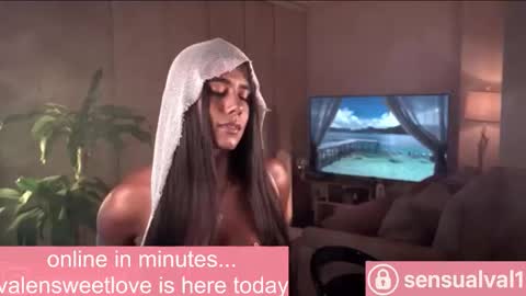 OF online show from October 2025 09:43:02 PM