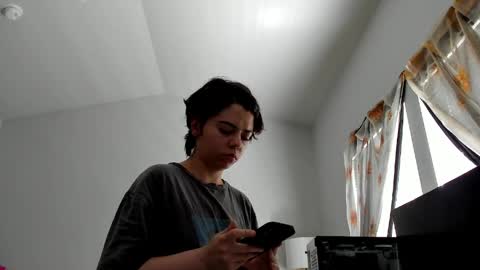 V Nessa online show from May 2026 06:24:02 PM