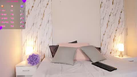 missvioleet online show from July 2026 06:39:02 PM