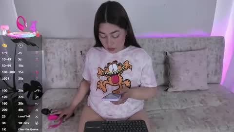 Pau OFmissweetpeach online show from June 2026 08:19:01 PM