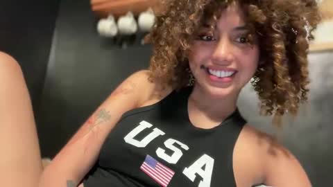 Divine Olga  online show from December 2024 12:23:02 PM