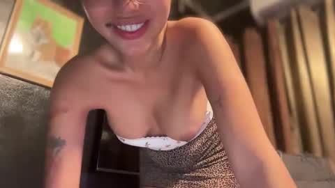 Divine Olga  online show from January 2025 10:20:02 PM