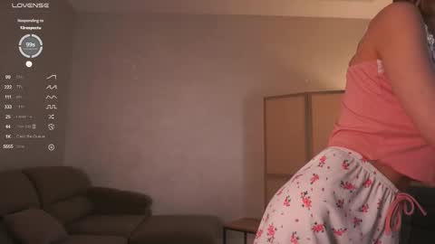 Snapshot of mist_mia chatting on October 2025 04:04:02 PM Mia online show from October 2025 04:04:02 PM