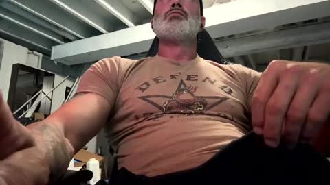 AJ online show from October 2025 02:04:01 AM