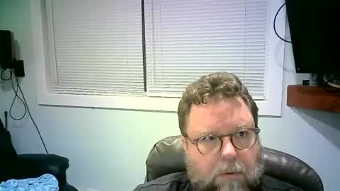 Mr. Happy online show from February 2025 02:33:02 AM