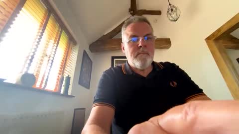 Misterblivs online show from May 2026 12:21:02 PM