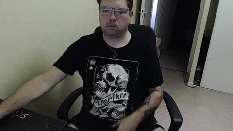 Snapshot of mistercoeur1 chatting on December 2024 09:11:01 AM mistercoeur online show from December 2024 09:11:01 AM