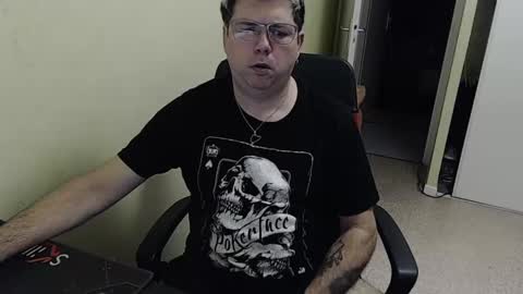 Snapshot of mistercoeur1 chatting on December 2024 08:23:02 AM mistercoeur online show from December 2024 08:23:02 AM