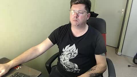 Snapshot of mistercoeur1 chatting on January 2025 09:29:02 PM mistercoeur online show from January 2025 09:29:02 PM