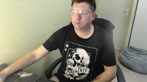 Snapshot of mistercoeur1 chatting on March 2025 08:19:02 AM mistercoeur online show from March 2025 08:19:02 AM