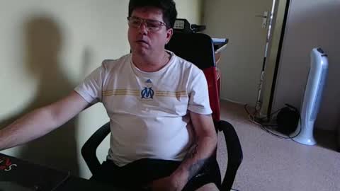 Snapshot of mistercoeur1 chatting on October 2025 04:51:01 PM mistercoeur online show from October 2025 04:51:01 PM