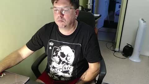 Snapshot of mistercoeur1 chatting on November 2025 04:18:02 PM mistercoeur online show from November 2025 04:18:02 PM