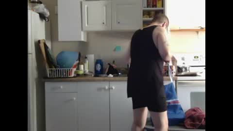 Snapshot of misterheadphones chatting on July 2026 06:50:01 PM MisterHeadphones online show from July 2026 06:50:01 PM