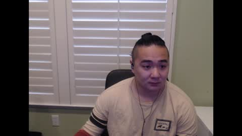 Snapshot of misterlionking chatting on December 2024 09:12:02 PM Eric online show from December 2024 09:12:02 PM