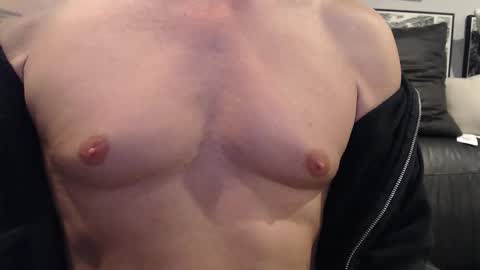 Snapshot of mistermasterss2 chatting on November 2025 12:15:02 PM MisterMasterss2 online show from November 2025 12:15:02 PM