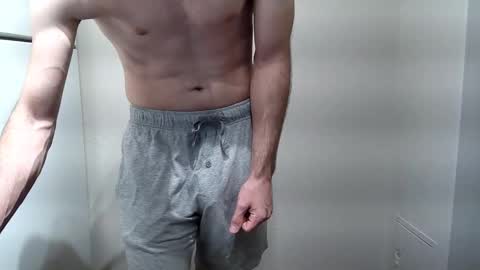 misterniceguy22 online show from January 2026 12:25:01 AM