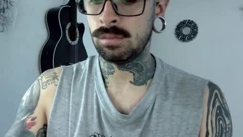 Snapshot of misternocturne chatting on October 2025 03:21:02 PM misternocturne online show from October 2025 03:21:02 PM