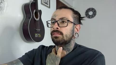 Snapshot of misternocturne chatting on October 2025 03:30:02 PM misternocturne online show from October 2025 03:30:02 PM