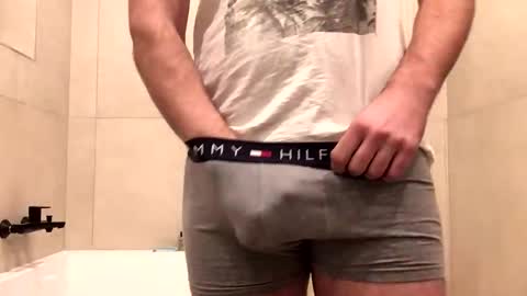 Snapshot of misterxy567 chatting on December 2025 06:57:02 PM misterxy567 online show from December 2025 06:57:02 PM