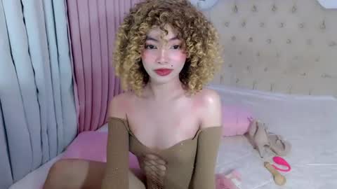 CRISHA  online show from June 2026 06:16:01 PM